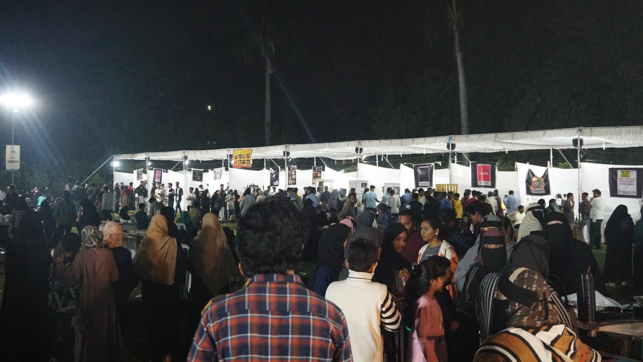 Speaker and audience at event